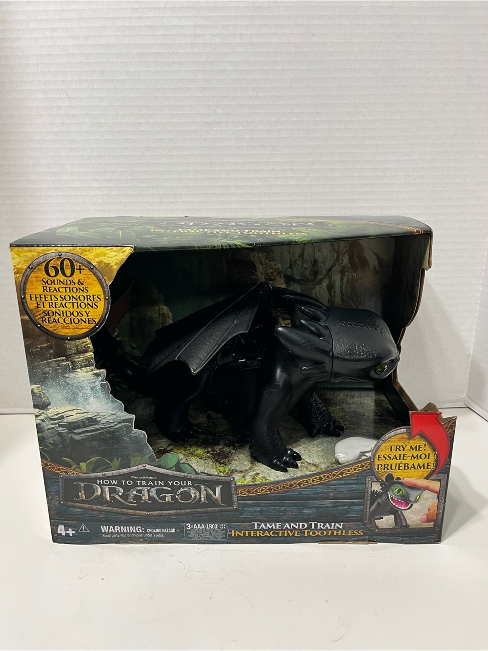 Dreamworks How to Train Your Dragon Tame and Train Interactive Toothless toy NWT